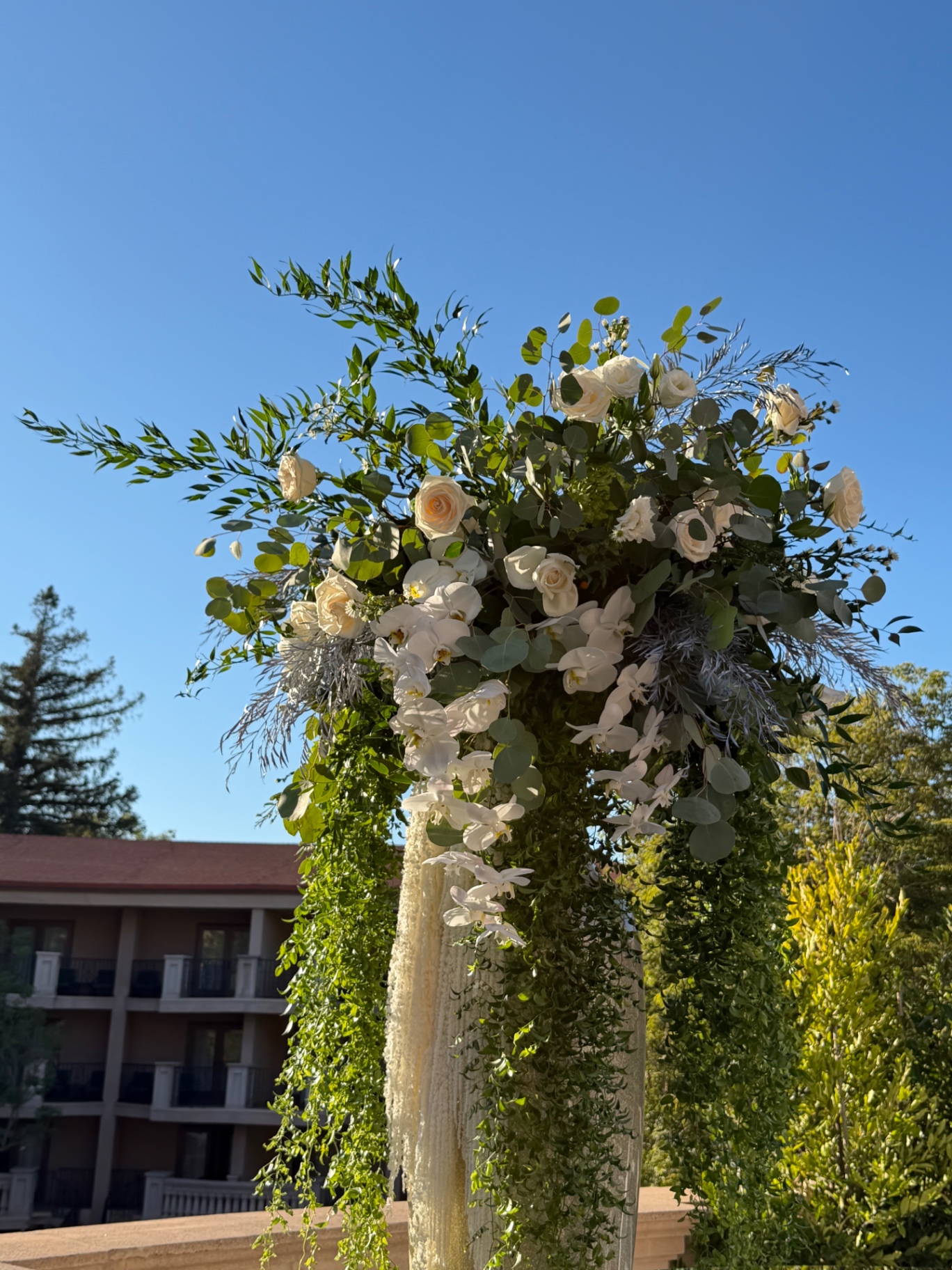 Wedding event setup in Pasadena by Blossom Logistics Co.