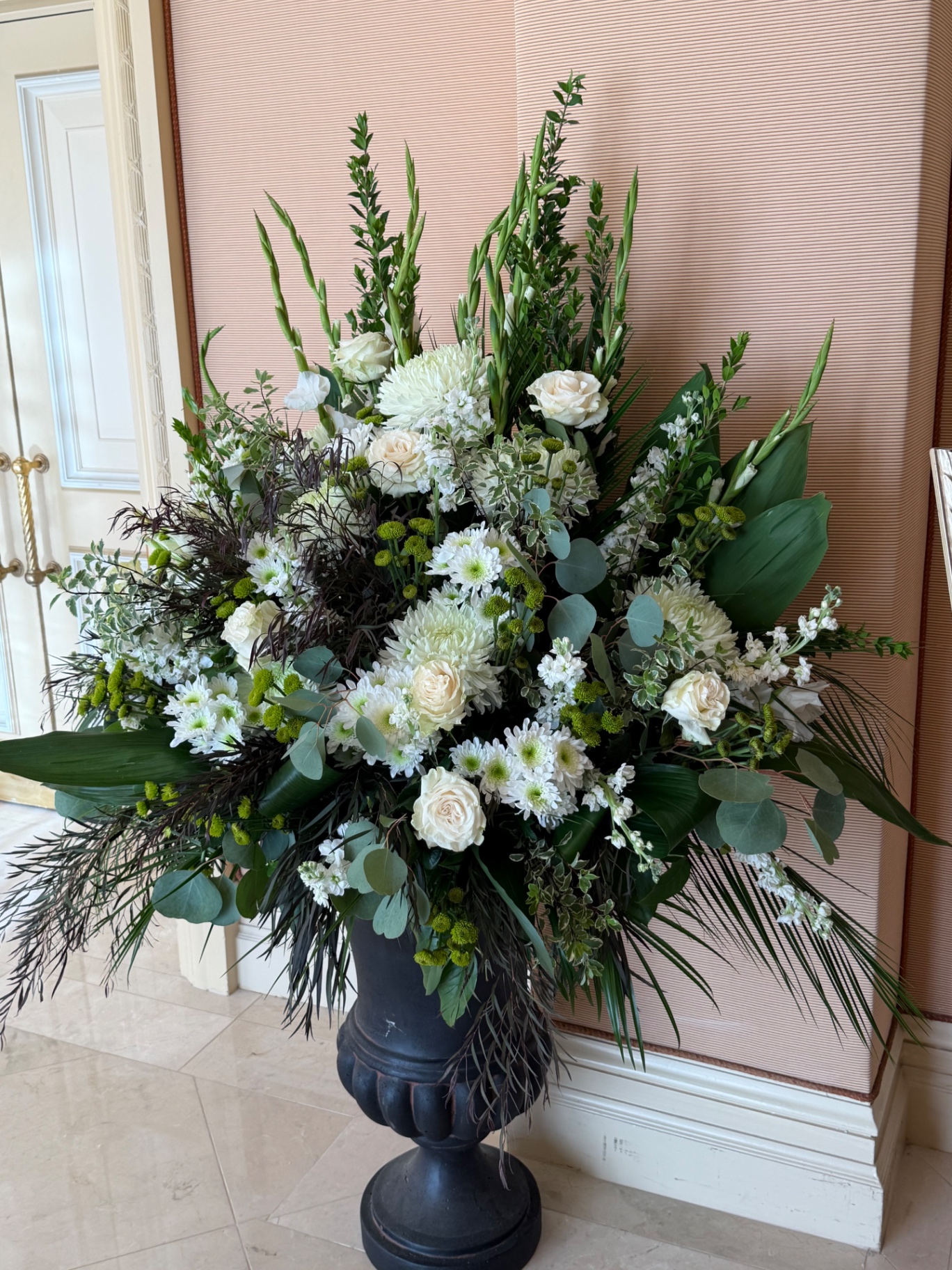 Wedding event setup in Pasadena by Blossom Logistics Co.